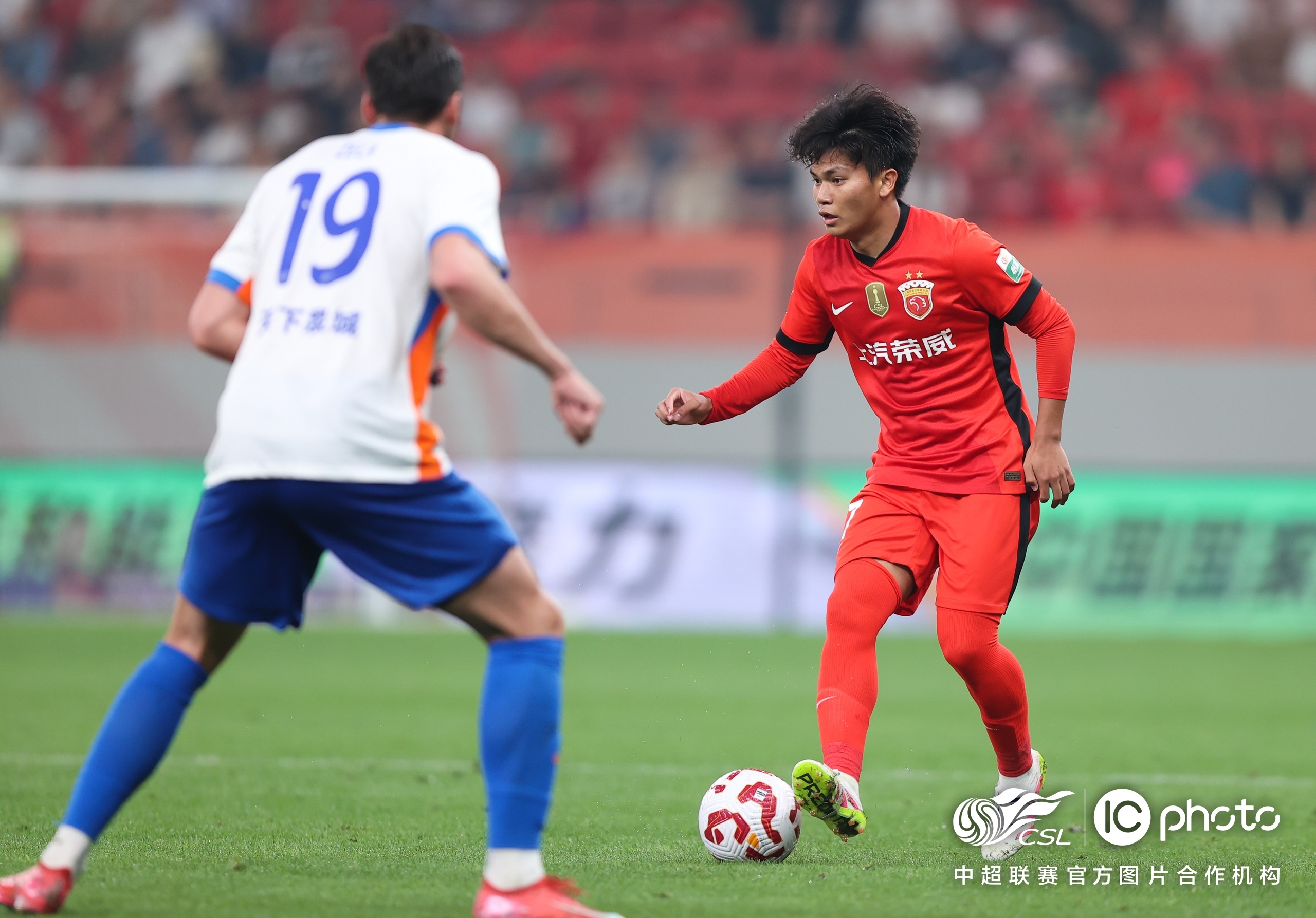 包含中超转会期再迎强敌;华盛顿奇才单刀错失;主帅态度:压力陡增;数据趋势出现新变化的词条九游会游戏